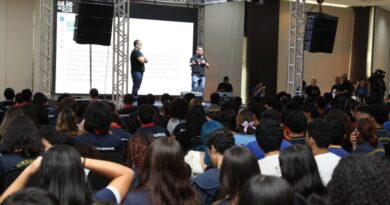 Mais de 2 mil alunos da rede estadual do Amazonas participam do “Aulão na Rede” 2025