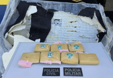 Polícia apreende 8kgs de maconha escondidos dentro de colchão em embarcação no AM