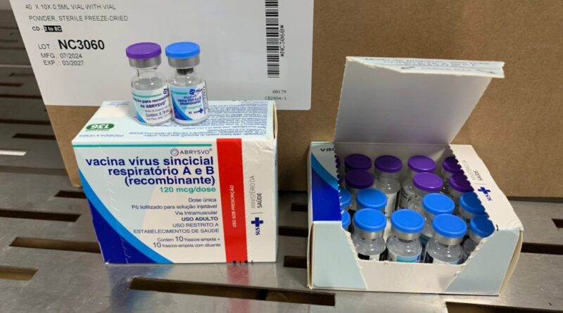 Amazonas recebe mais de 18 mil doses da nova vacina contra vírus sincicial respiratório para proteção de gestantes e recém-nascidos