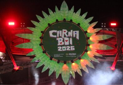 Carnaval na Floresta 2026: Carnaboi abre programação com Sambódromo lotado e clima de temporada bovina