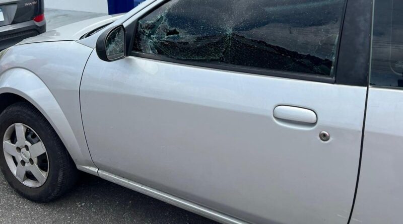 Bombeiros resgatam criança presa dentro de veículo no bairro Adrianópolis, em Manaus