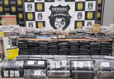 Quarteto é preso com mais de 200 quilos de cocaína e skunk avaliados em R$ 6,1 milhões