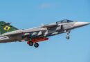 Lula batiza primeiro caça Gripen produzido no Brasil