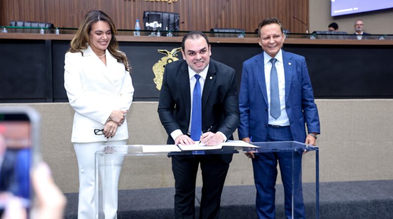 Deputado Adjuto Afonso assume a presidência da Aleam em novo cenário político no Amazonas