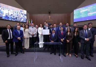 Roberto Cidade toma posse e assume interinamente o Governo do Amazonas