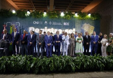 Governador interino Roberto Cidade destaca ampliação da cidadania no interior durante abertura do ‘Registre-se em Manaus’