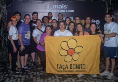 Sejusc promove ação de conscientização durante o Corre de Quinta, no Centro de Manaus