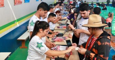 Doação de alimentos e CPF garantem acesso à Festa dos Visitantes em Parintins