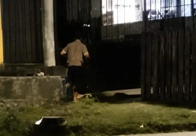 Comerciante morre após tentar apartar briga entre policial e esposa em frente a bar