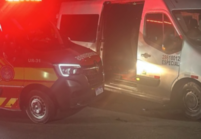 Motorista de aplicativo morre após colisão frontal com van na Avenida do Turismo, em Manaus