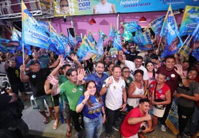 Em reunião com aliados na Compensa, Adjuto Afonso apresenta propostas de campanha