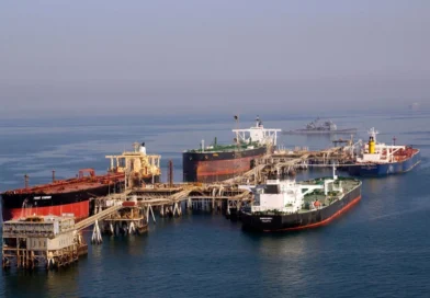 Tensão no Oriente Médio encarece o petróleo e pressiona inflação global
