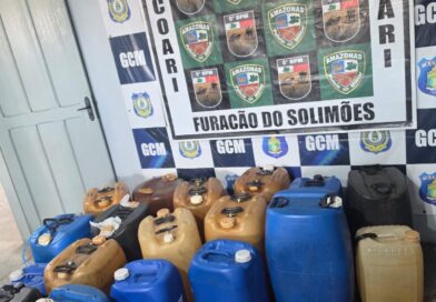 Polícia apreende 950 litros de combustível, R$ 3 mil e material eleitoral em Coari