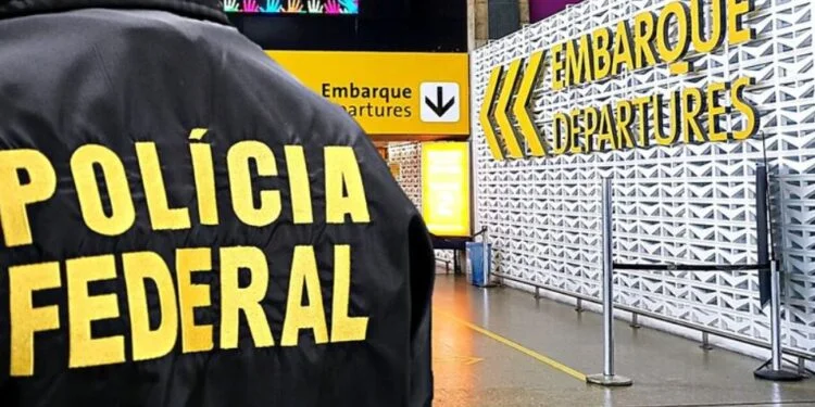 PF prende três pessoas e apreende 114 kg de cocaína no Aeroporto de Guarulhos
