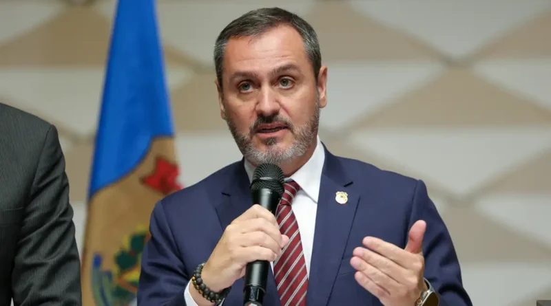 Mendonça afasta Andrei Rodrigues da direção-geral da Polícia Federal 