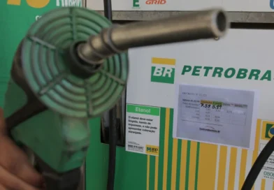 Lula anuncia volta da Petrobras à distribuição de combustíveis e reacende debate sobre privatização da BR